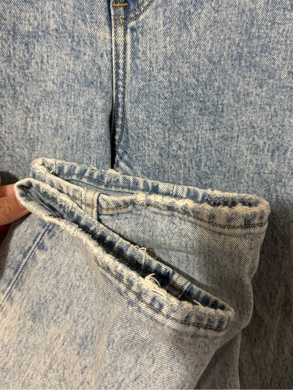 129.Abercrombie & Fitch The 90’s Straight High Waisted Ankle Jean Straight Short - Picture 6 of 11
